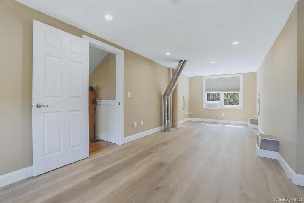 21 Nicole Way Mahopac NY 10541