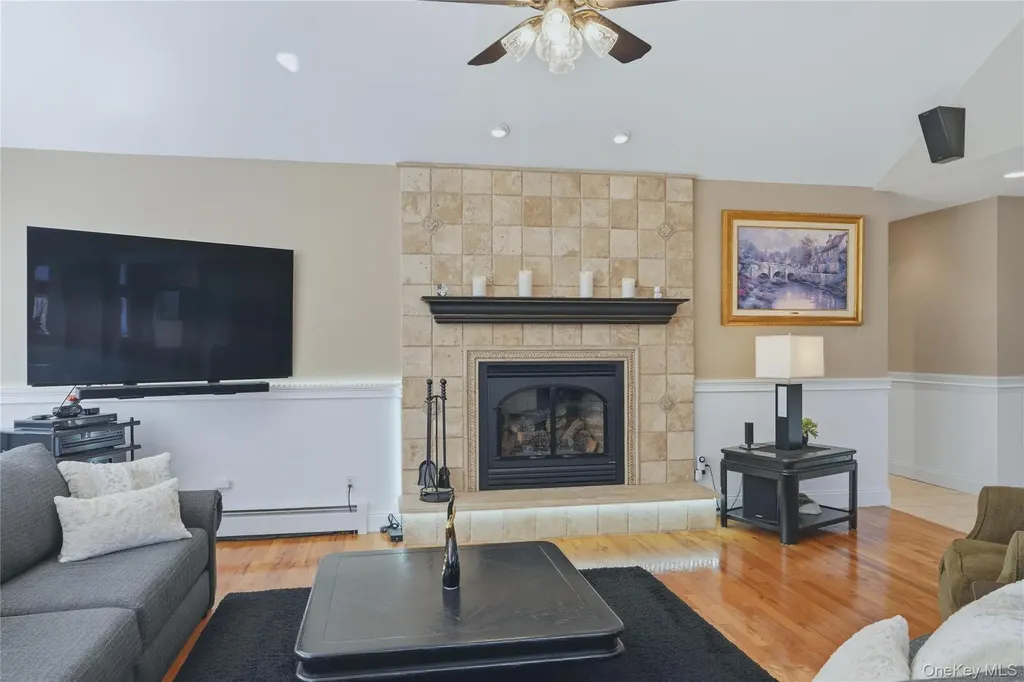 21 Nicole Way Mahopac NY 10541