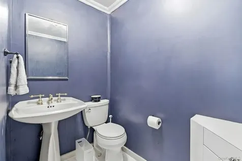36 Stratford Road New Rochelle NY 10804