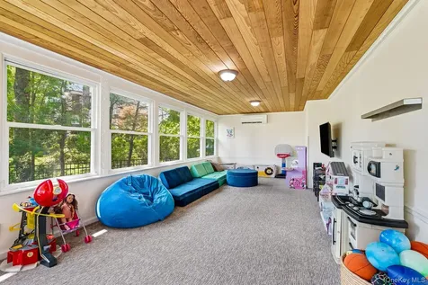 36 Stratford Road New Rochelle NY 10804