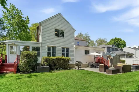 36 Stratford Road New Rochelle NY 10804
