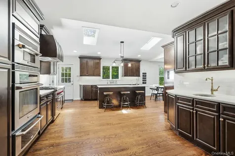 36 Stratford Road New Rochelle NY 10804