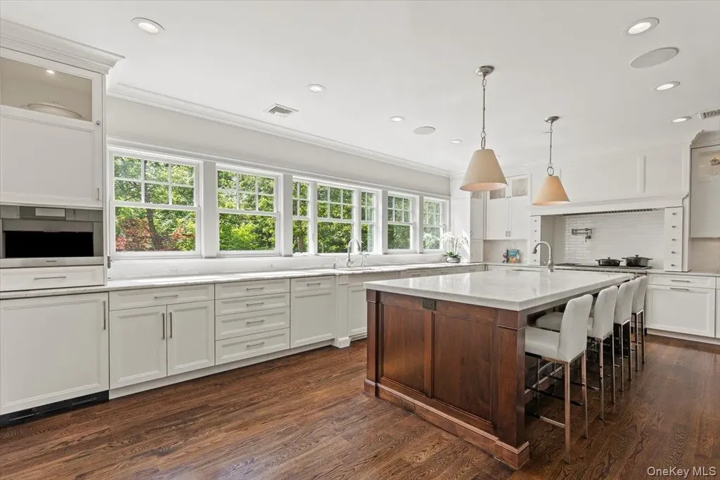 81 Wappanocca Avenue Rye NY 10580