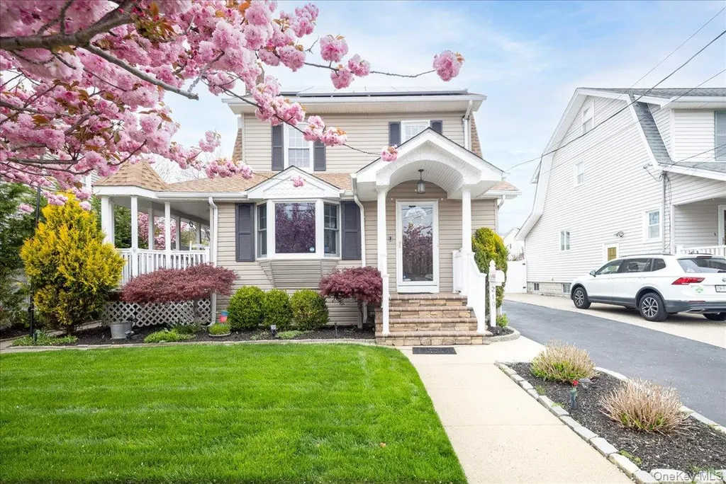 210 Frederick Avenue Bellmore NY 11710