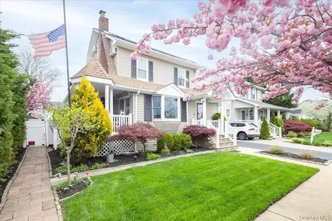 210 Frederick Avenue Bellmore NY 11710