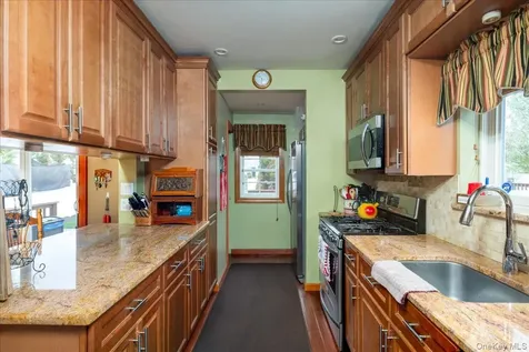 210 Frederick Avenue Bellmore NY 11710