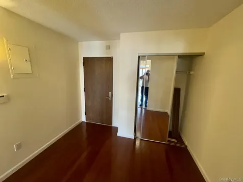 4 Martine Avenue White Plains NY 10606