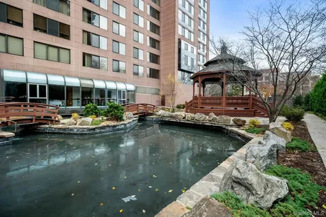 4 Martine Avenue White Plains NY 10606
