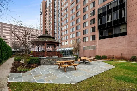 4 Martine Avenue White Plains NY 10606