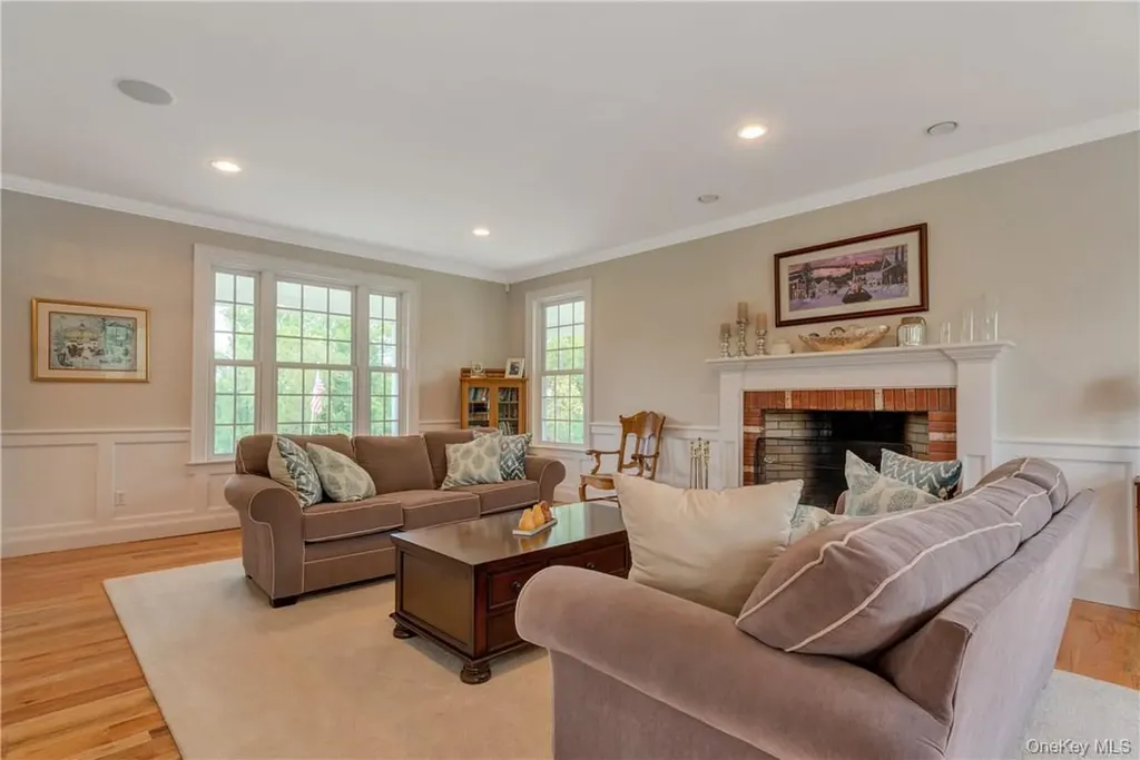 32 Old Chester Road Goshen NY 10924