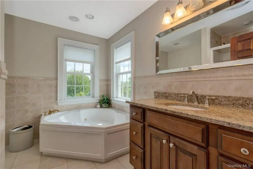 32 Old Chester Road Goshen NY 10924
