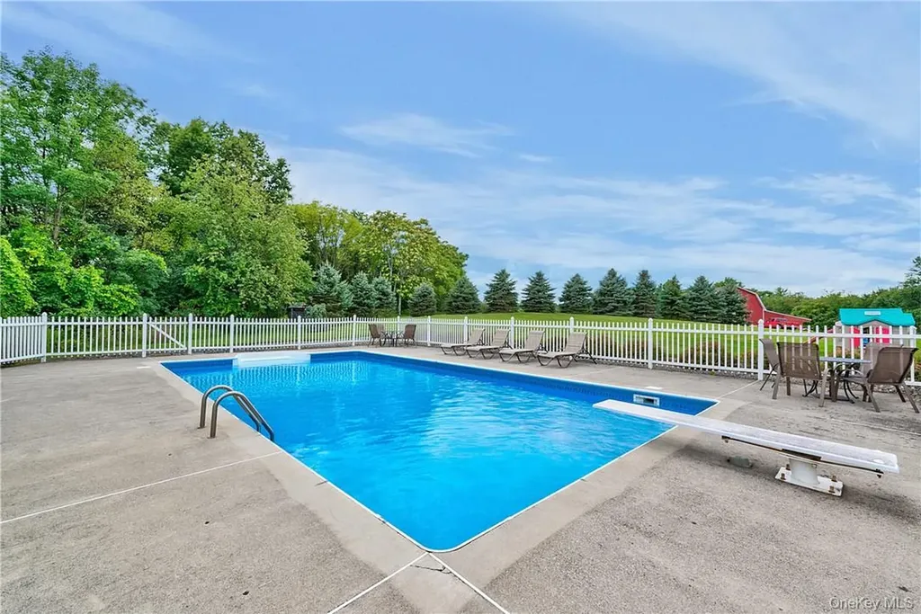 32 Old Chester Road Goshen NY 10924