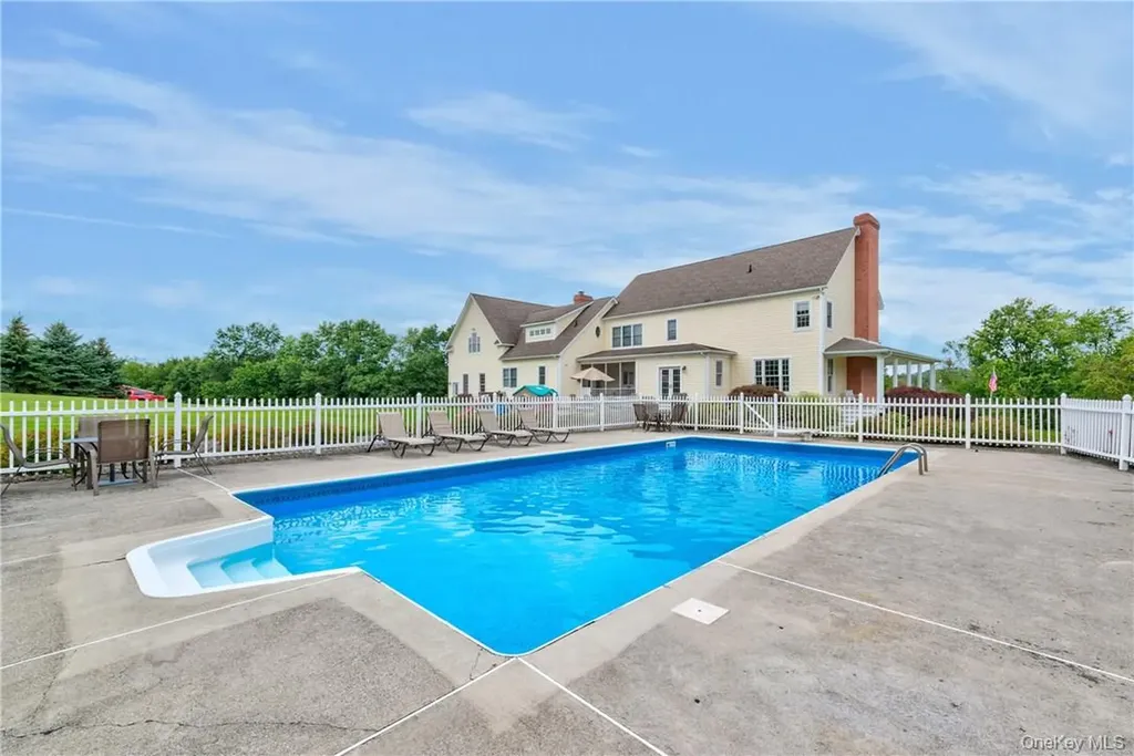 32 Old Chester Road Goshen NY 10924