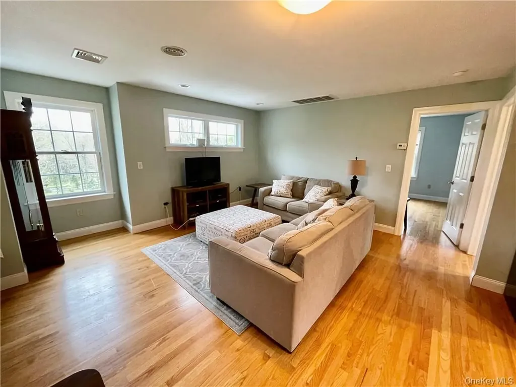 32 Old Chester Road Goshen NY 10924