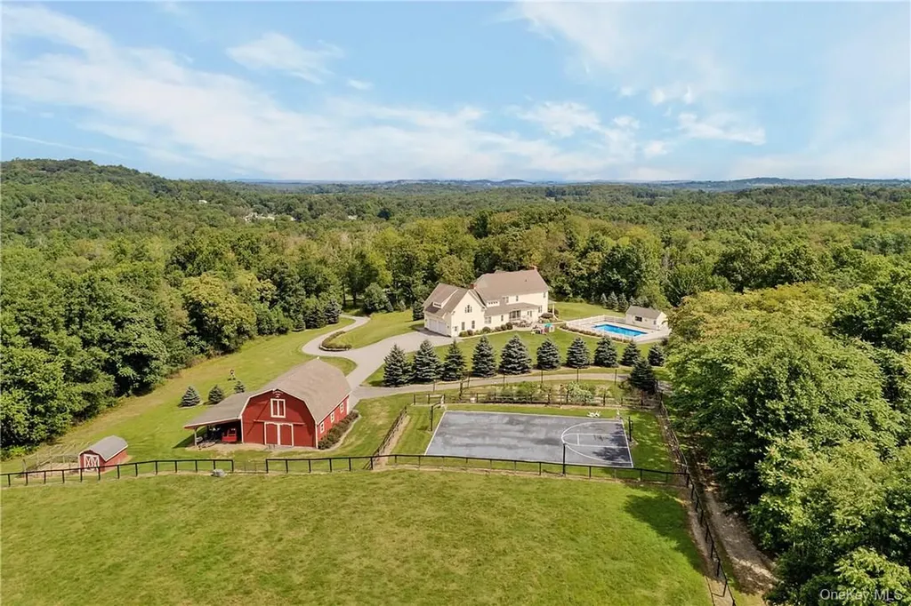 32 Old Chester Road Goshen NY 10924