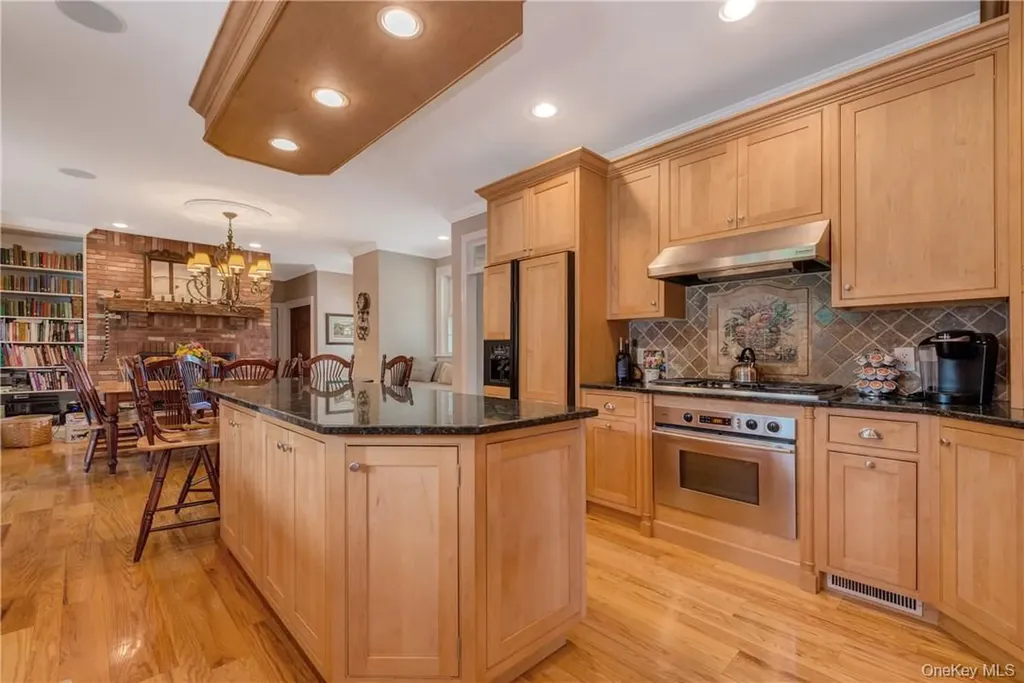 32 Old Chester Road Goshen NY 10924