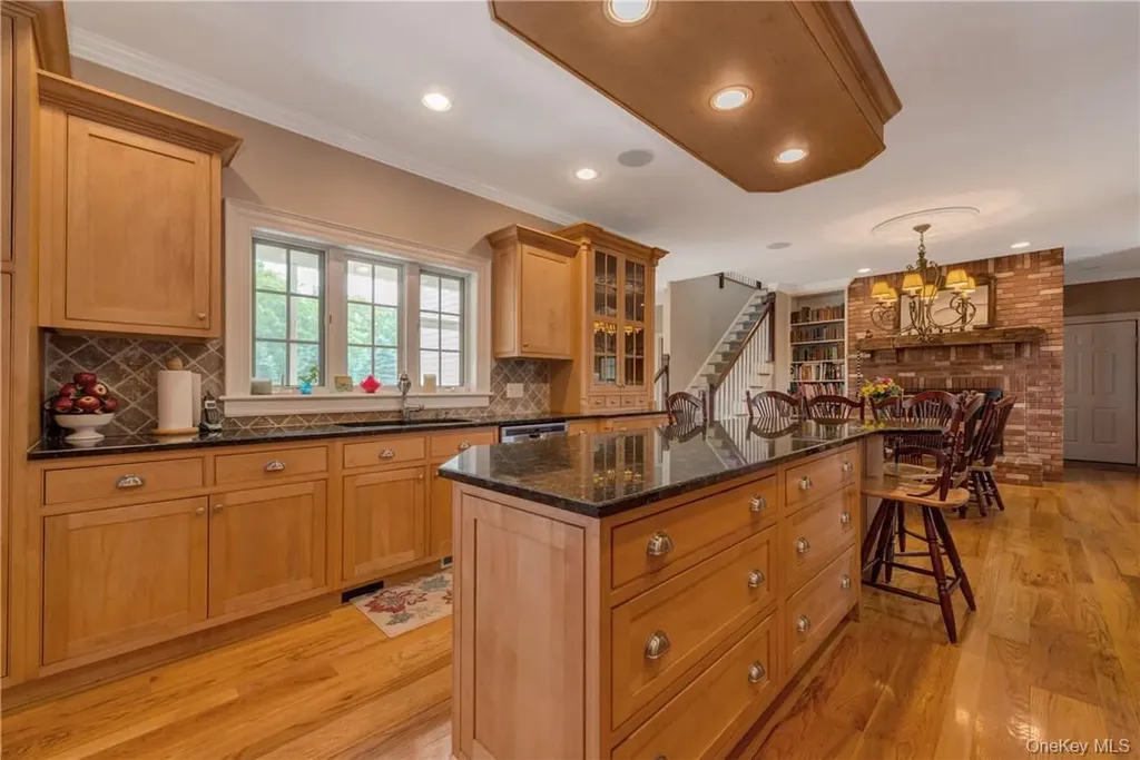 32 Old Chester Road Goshen NY 10924