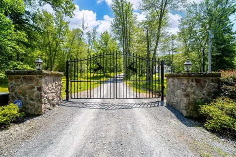 32 Old Chester Road Goshen NY 10924