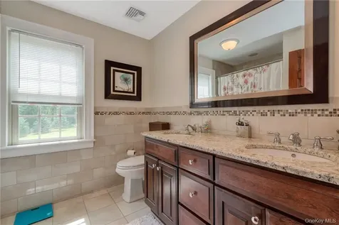 32 Old Chester Road Goshen NY 10924