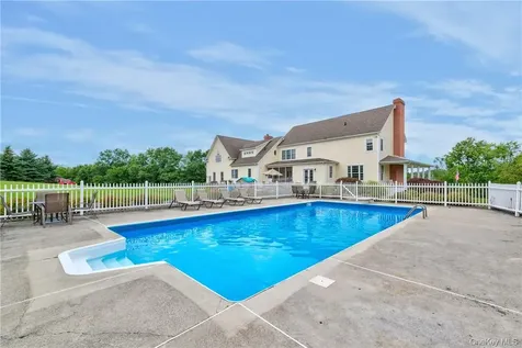 32 Old Chester Road Goshen NY 10924