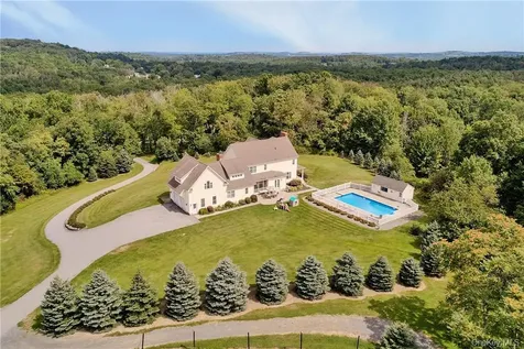 32 Old Chester Road Goshen NY 10924