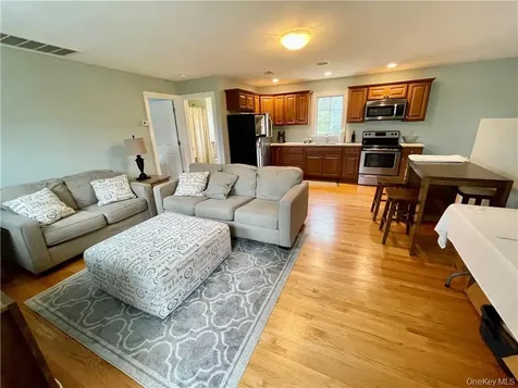32 Old Chester Road Goshen NY 10924