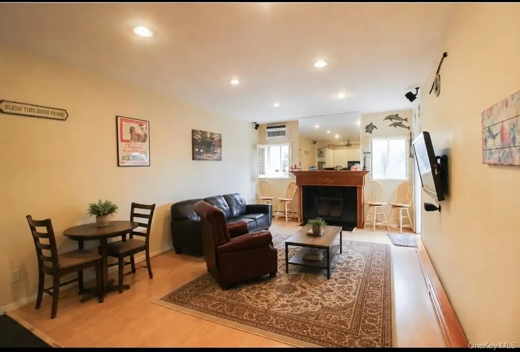 2716 Schurz Avenue Bronx NY 10465