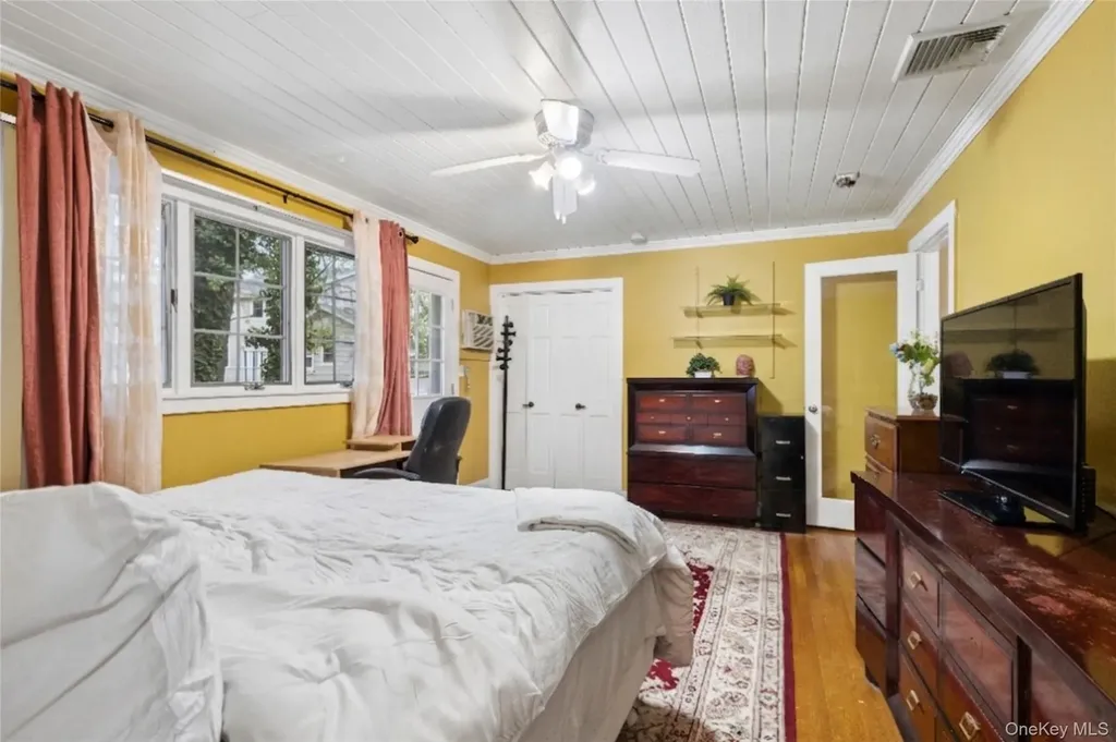 23 Colonial Drive Smithtown NY 11787