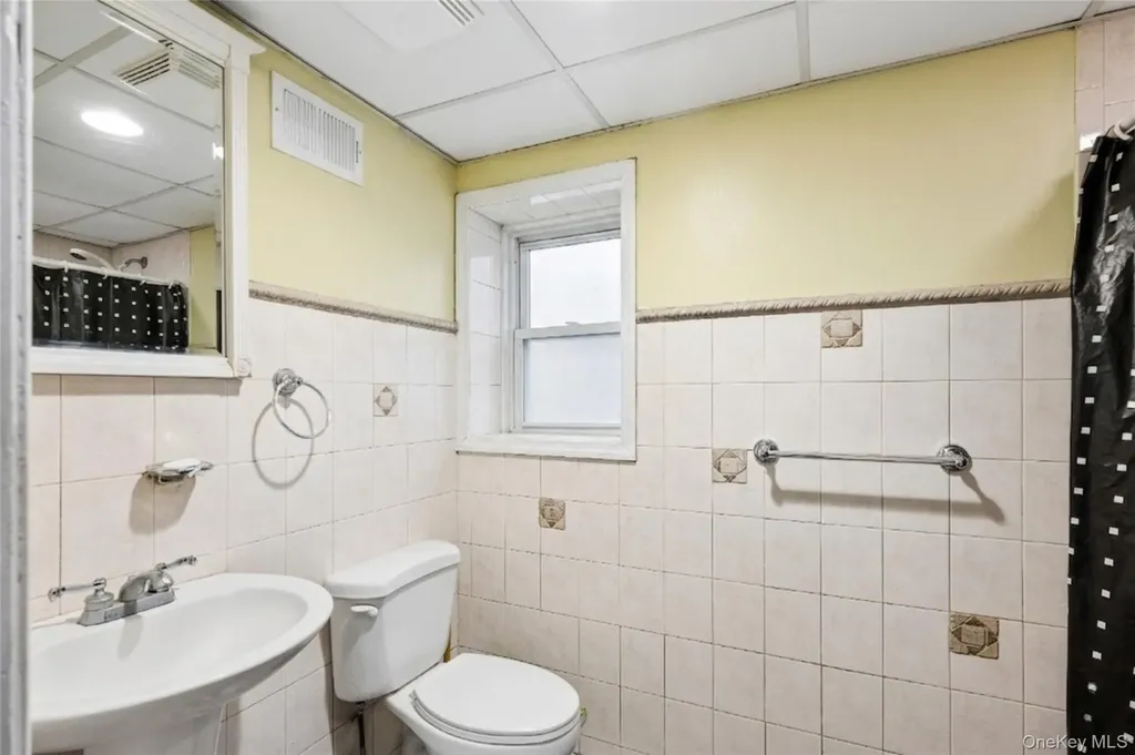 23 Colonial Drive Smithtown NY 11787