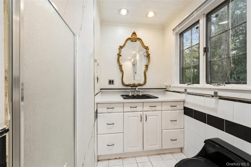 23 Colonial Drive Smithtown NY 11787
