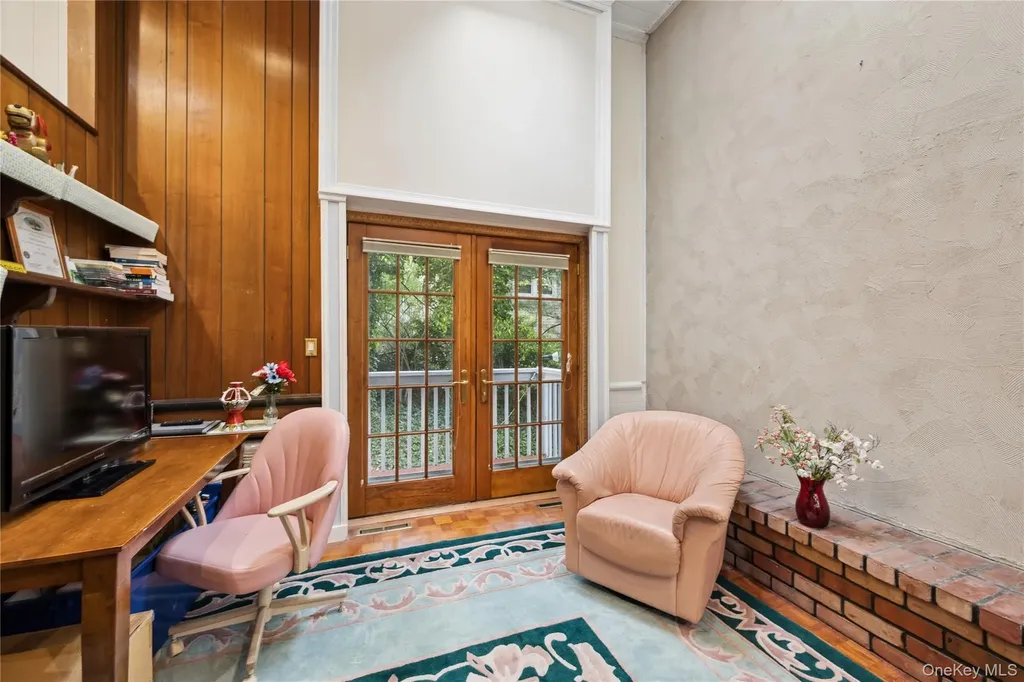 23 Colonial Drive Smithtown NY 11787