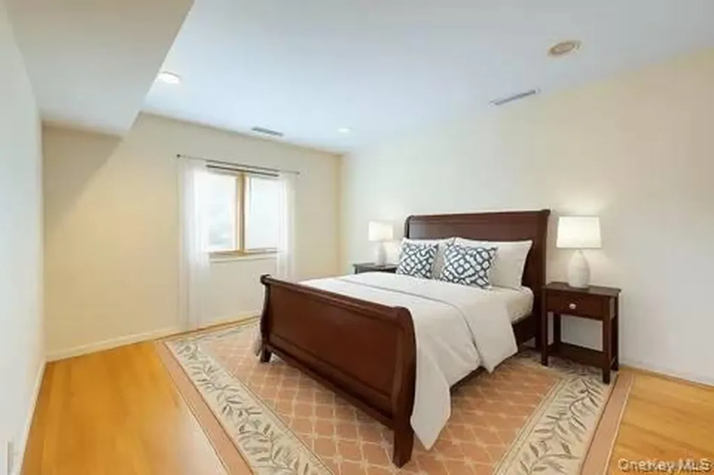 16032 11th Avenue Whitestone NY 11357
