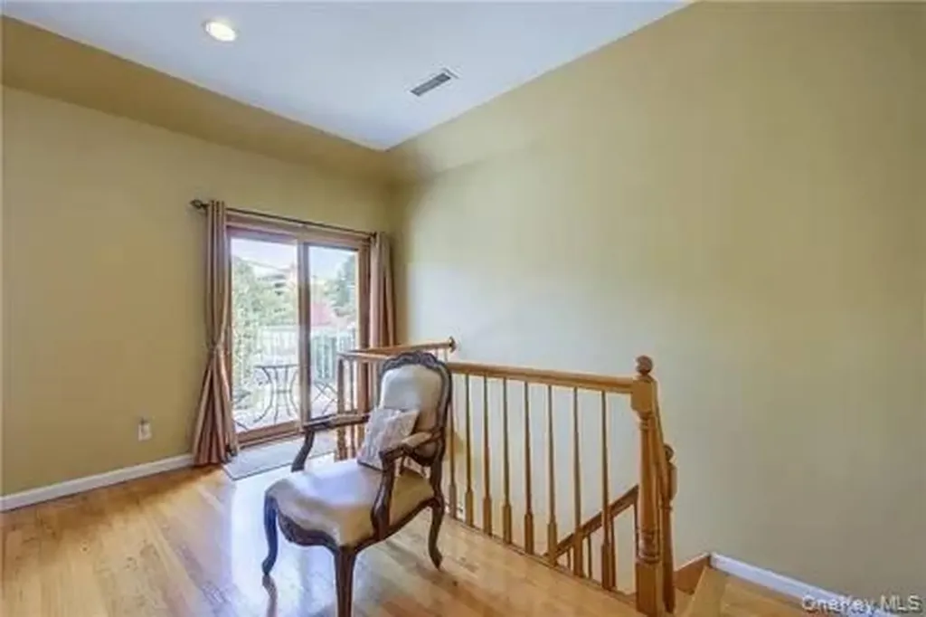 16032 11th Avenue Whitestone NY 11357