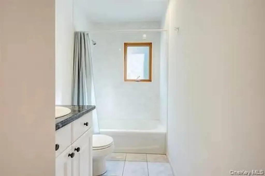16032 11th Avenue Whitestone NY 11357