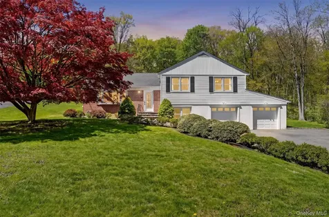 8 Aspen Way Thornwood NY 10594