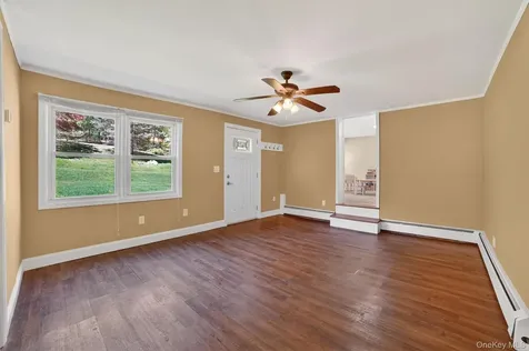 8 Aspen Way Thornwood NY 10594