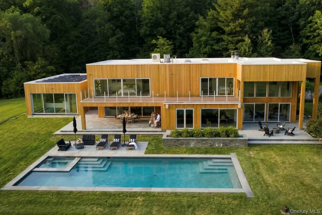 33 Ford Road Chatham NY 12136