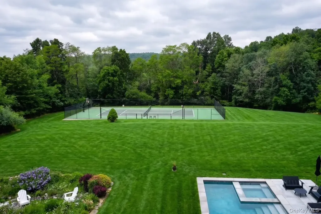 33 Ford Road Chatham NY 12136