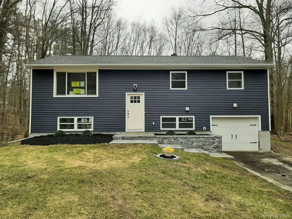 38 Pine Woods Road Hyde Park NY 12538