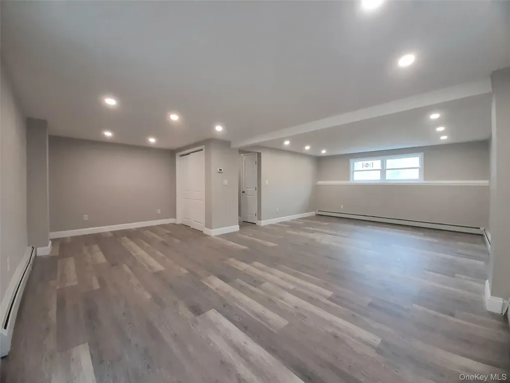 38 Pine Woods Road Hyde Park NY 12538