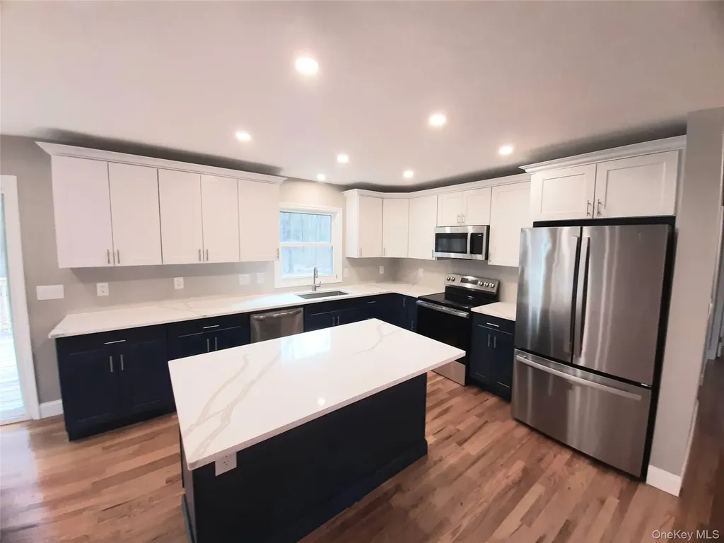 38 Pine Woods Road Hyde Park NY 12538