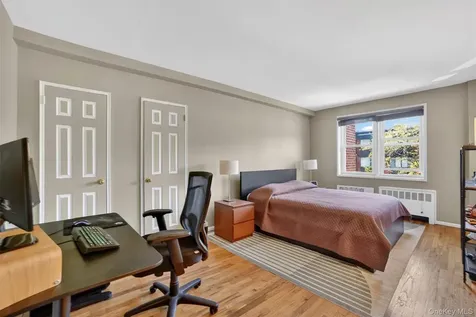 30 E Hartsdale Avenue Hartsdale NY 10530
