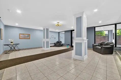 30 E Hartsdale Avenue Hartsdale NY 10530