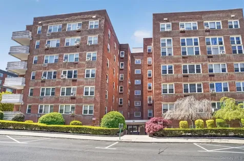 30 E Hartsdale Avenue Hartsdale NY 10530