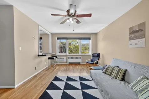 30 E Hartsdale Avenue Hartsdale NY 10530