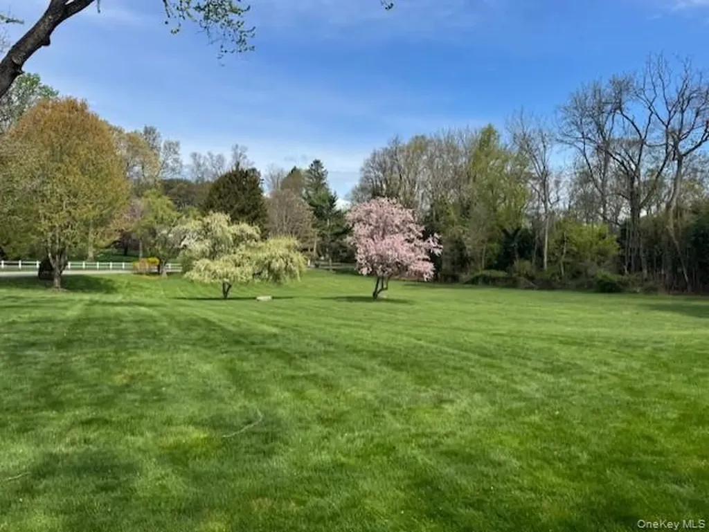 6 Lloyd Haven Drive Lloyd Harbor NY 11743