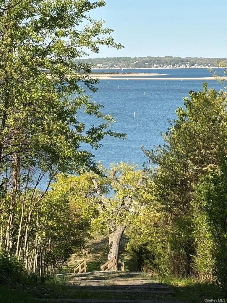 6 Lloyd Haven Drive Lloyd Harbor NY 11743