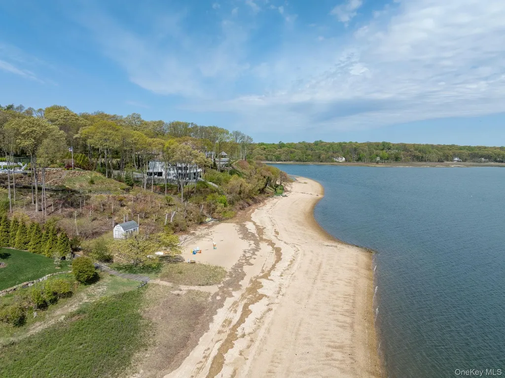 6 Lloyd Haven Drive Lloyd Harbor NY 11743