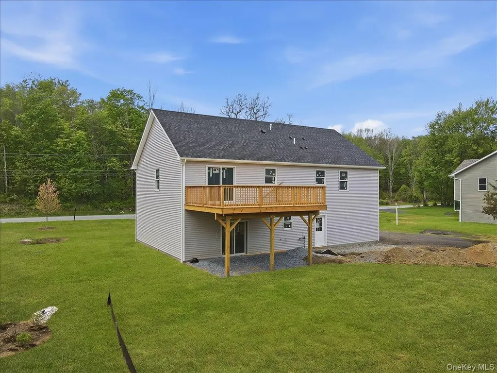 109 Robinson Lane Wappingers Falls NY 12590