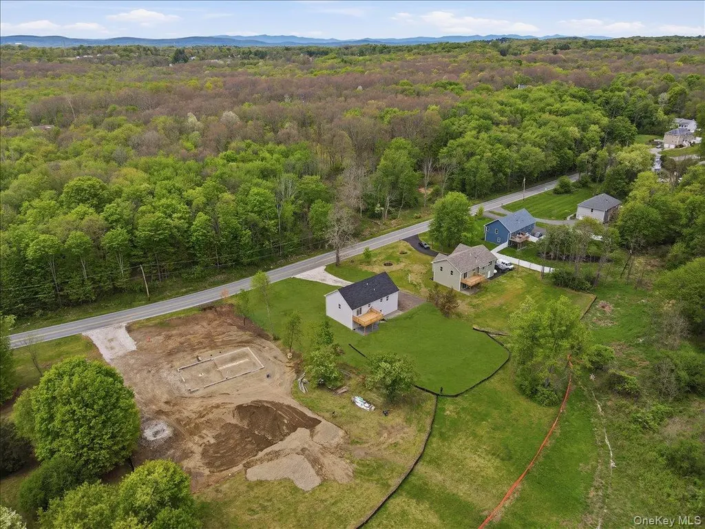 109 Robinson Lane Wappingers Falls NY 12590